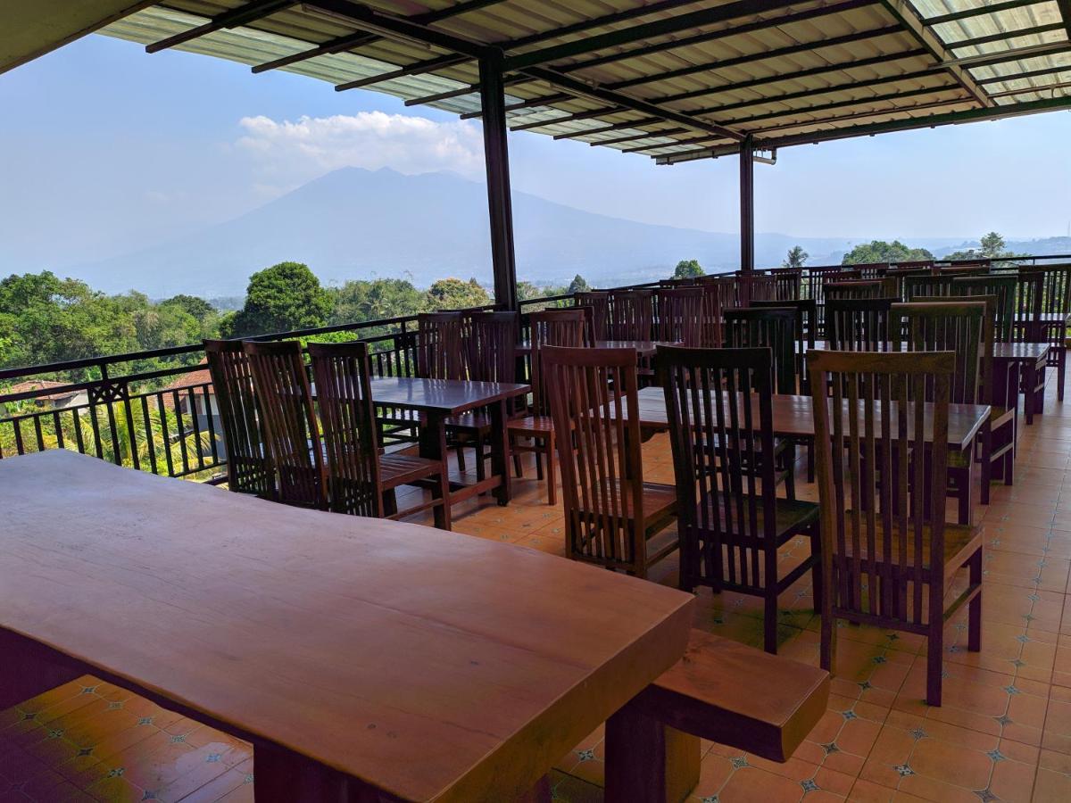 Taman Bukit Palem Resort Богор Экстерьер фото