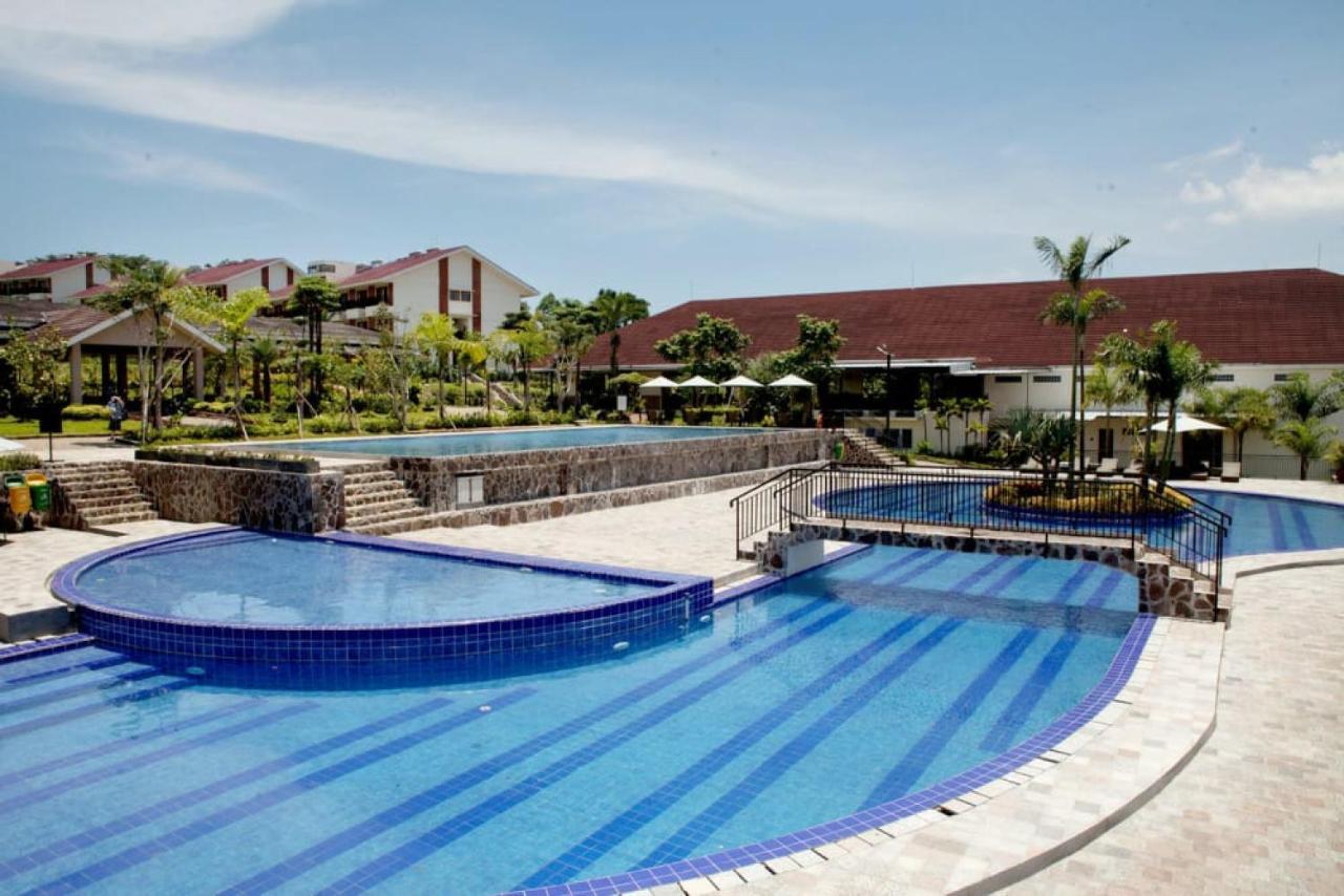 Taman Bukit Palem Resort Богор Экстерьер фото